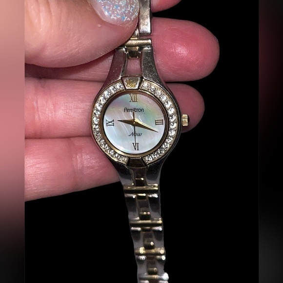 ARMITRON mixed metals watch - Picture 2 of 6